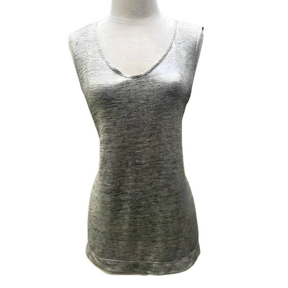 NEW STAPLES metallic tank top in silver